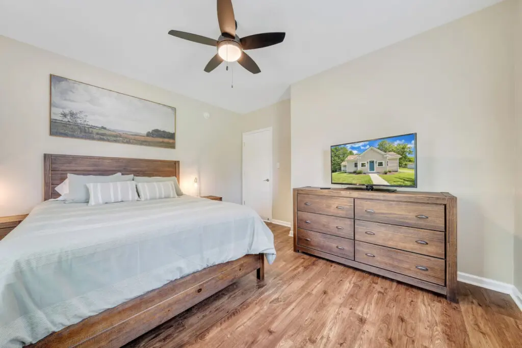 145833 433594 Gi2J 7fT UdUe8Z lME7phKwoVKRebxuCN76w0RnQF0 68dbee93287e8.jpg